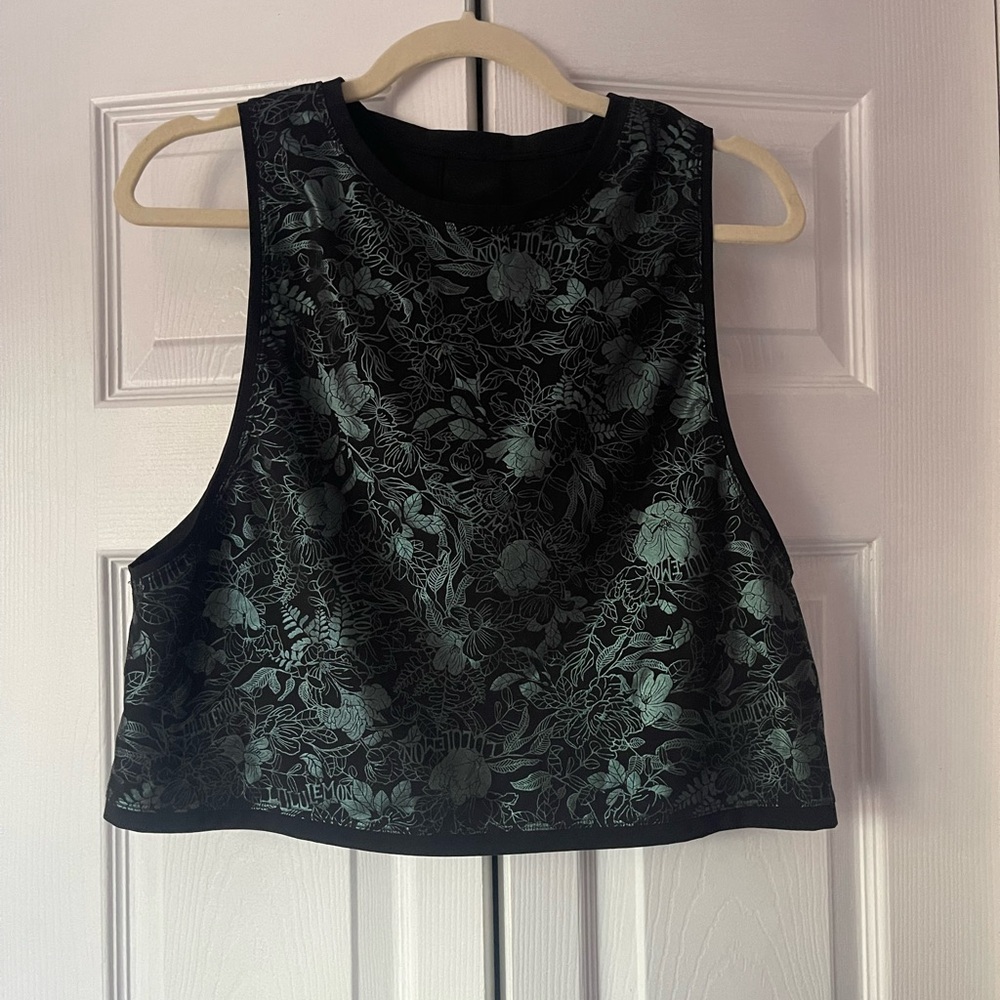 Lululemon Crop Sculpt Tank Black Size 8